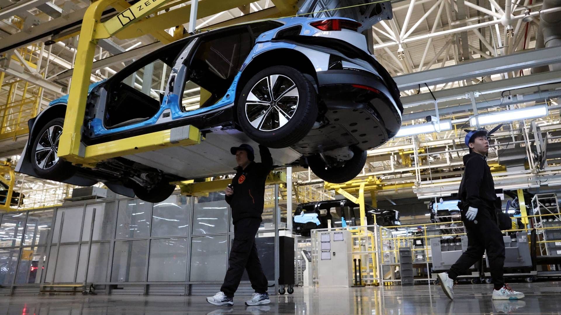 Empresas de EU, las Más Afectadas por Aranceles a Autos, Señala Sheinbaum