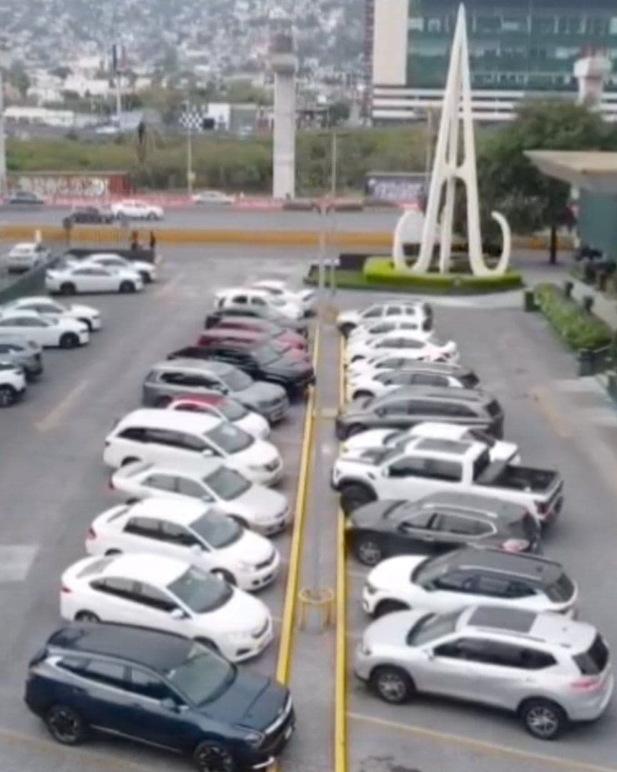 El funeral agente ministerial se llevó a cabo en el velatorio de la avenida Constitución, en Monterrey