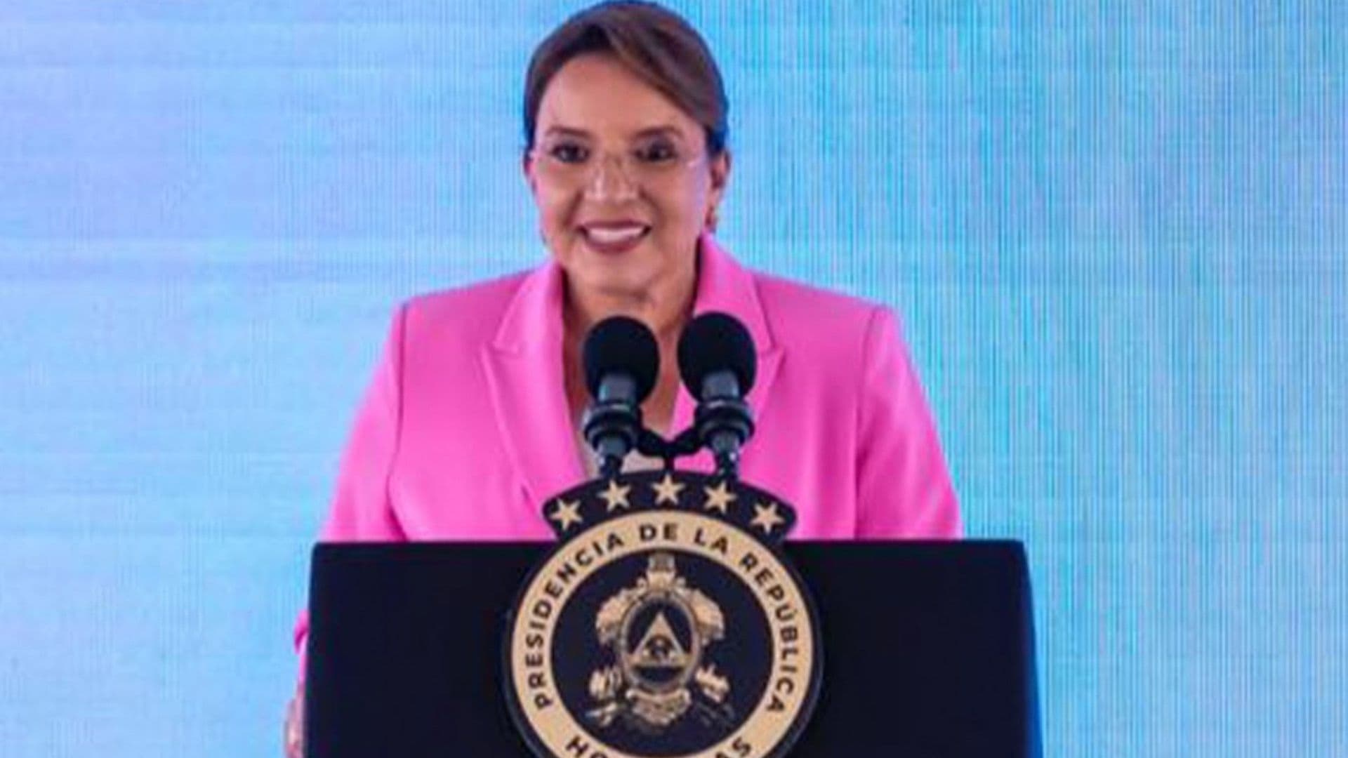 Xiomara Castro Cuestiona Alerta de Estados Unidos por Presunto Tiroteo Masivo