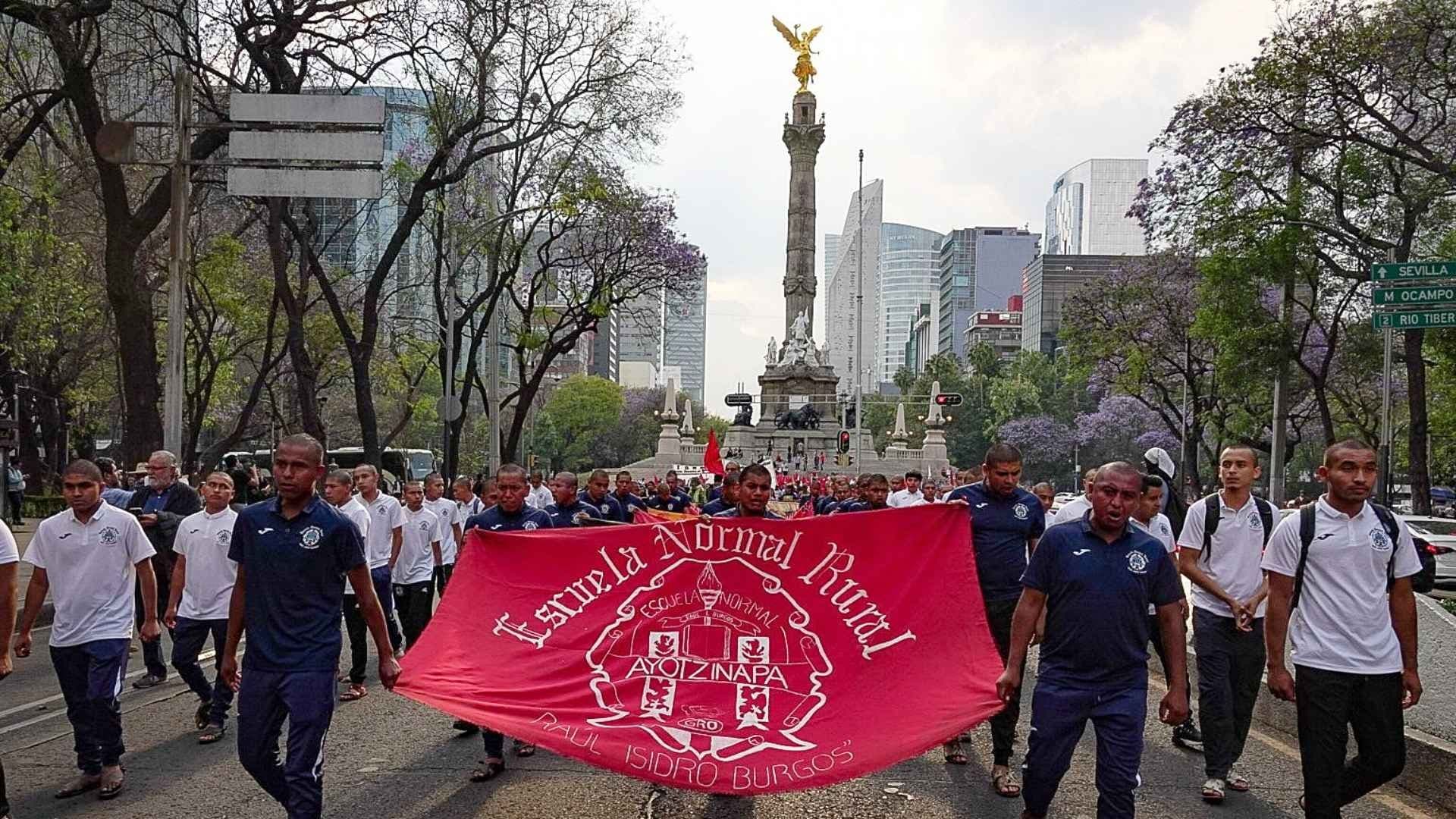 Marcha del Ángel al Hemiciclo a Juárez Hoy: Alternativas Viales para Evitar Bloqueo