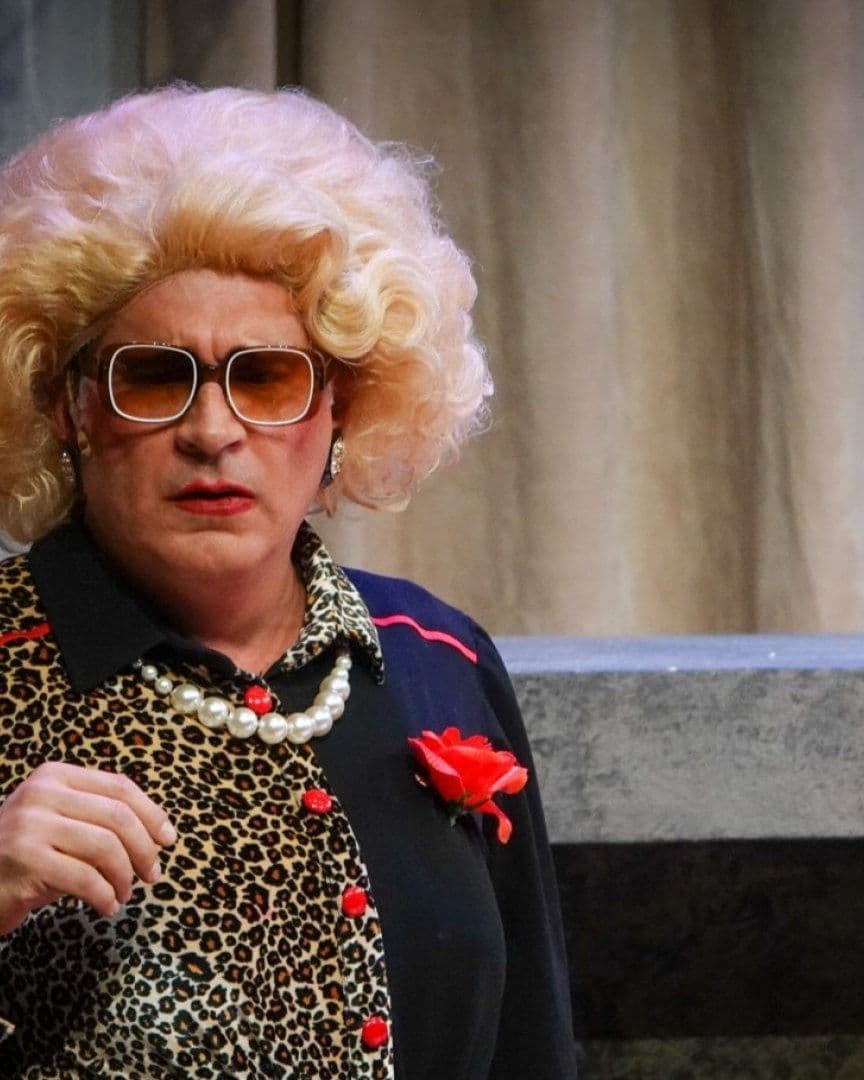 Arath de la Torre Deja 'La Señora Presidenta'; Mario Bezares Entra al Relevo