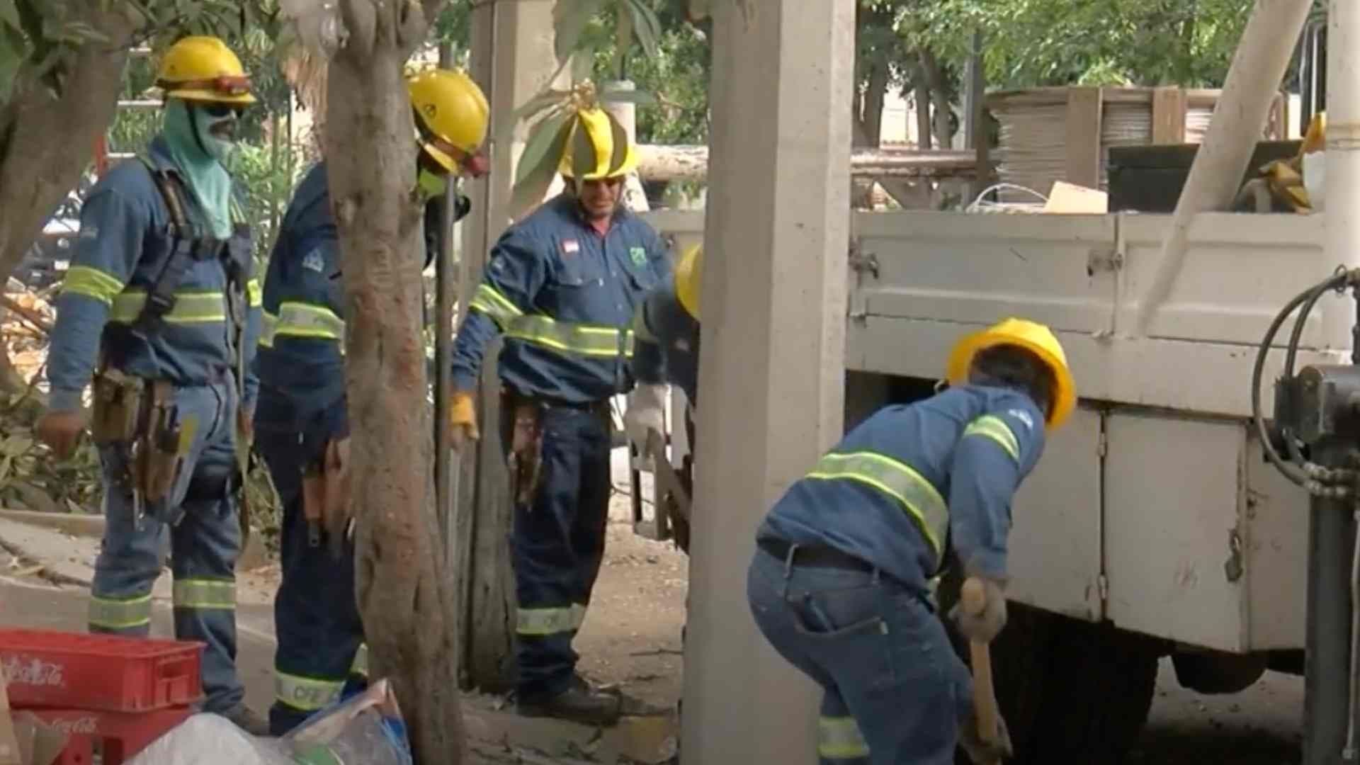 Lluvias Dejan sin Electricidad a 14 mil 500 Hogares de la Metrópoli