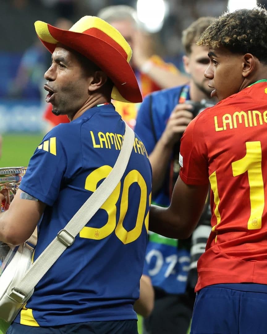 Mounir Nasraoui, padre de Lamine Yamal, sostuvo una discusión con unos sujetos antes de ser agredido. Foto AP