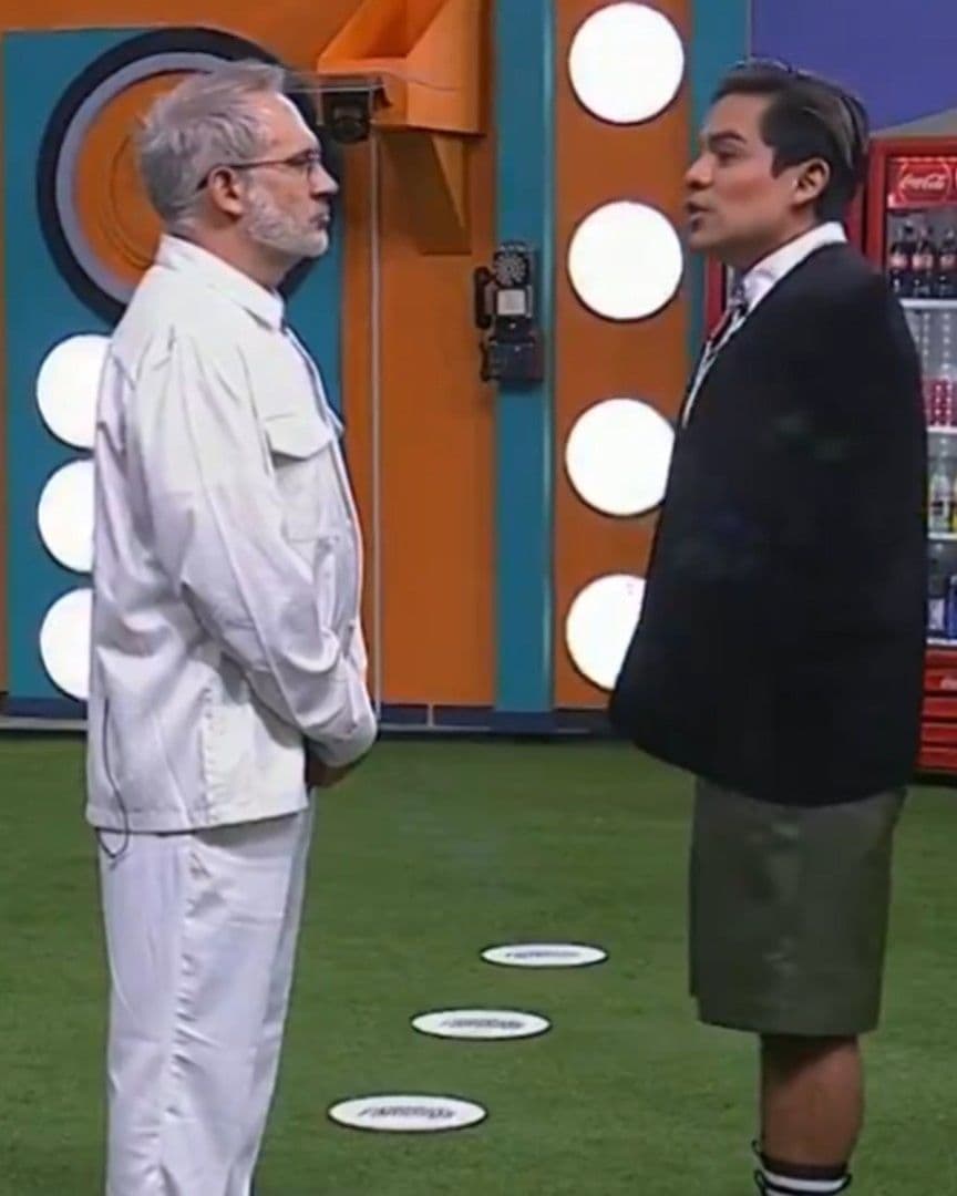 Ricardo Peralta realizó un posicionamiento muy polémico en contra de Arath de la Torre, quien le respondió "no eres Wendy Guevara"