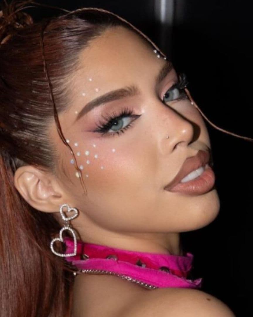 Yeri Mua Dice que No Asistiría a un Concierto de Kimberly Loaiza por Lealtad a Kenia Os