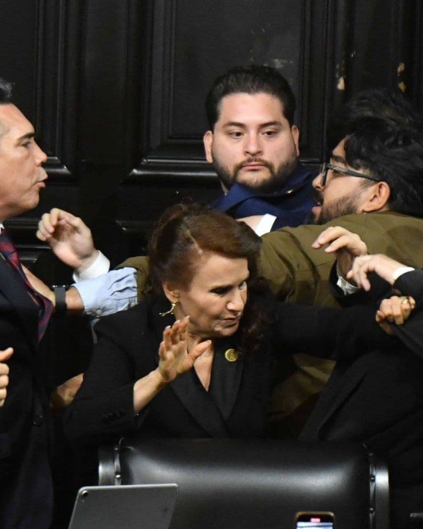 Noroña y Alejandro Moreno Protagonizan Enfrentamiento en el Senado