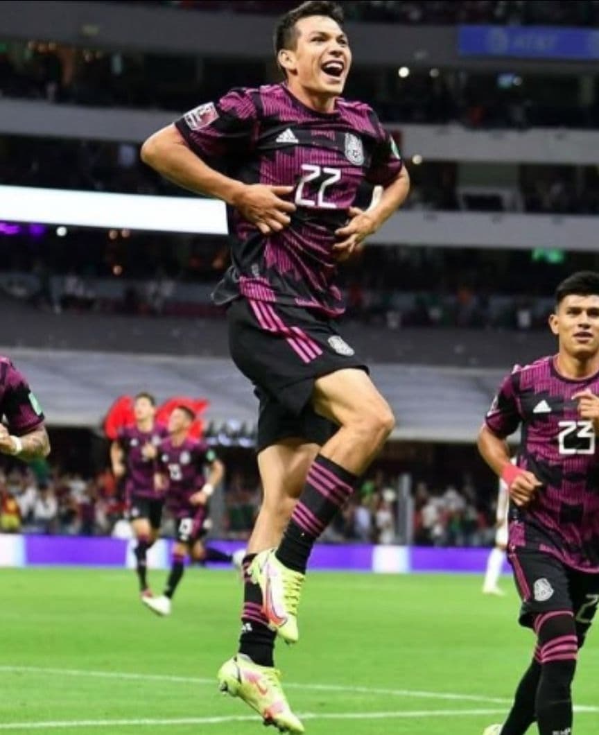Hirving Lozano fue llamado por el técnico Javier Aguirre para volver a portar la playera del equipo nacional de México.