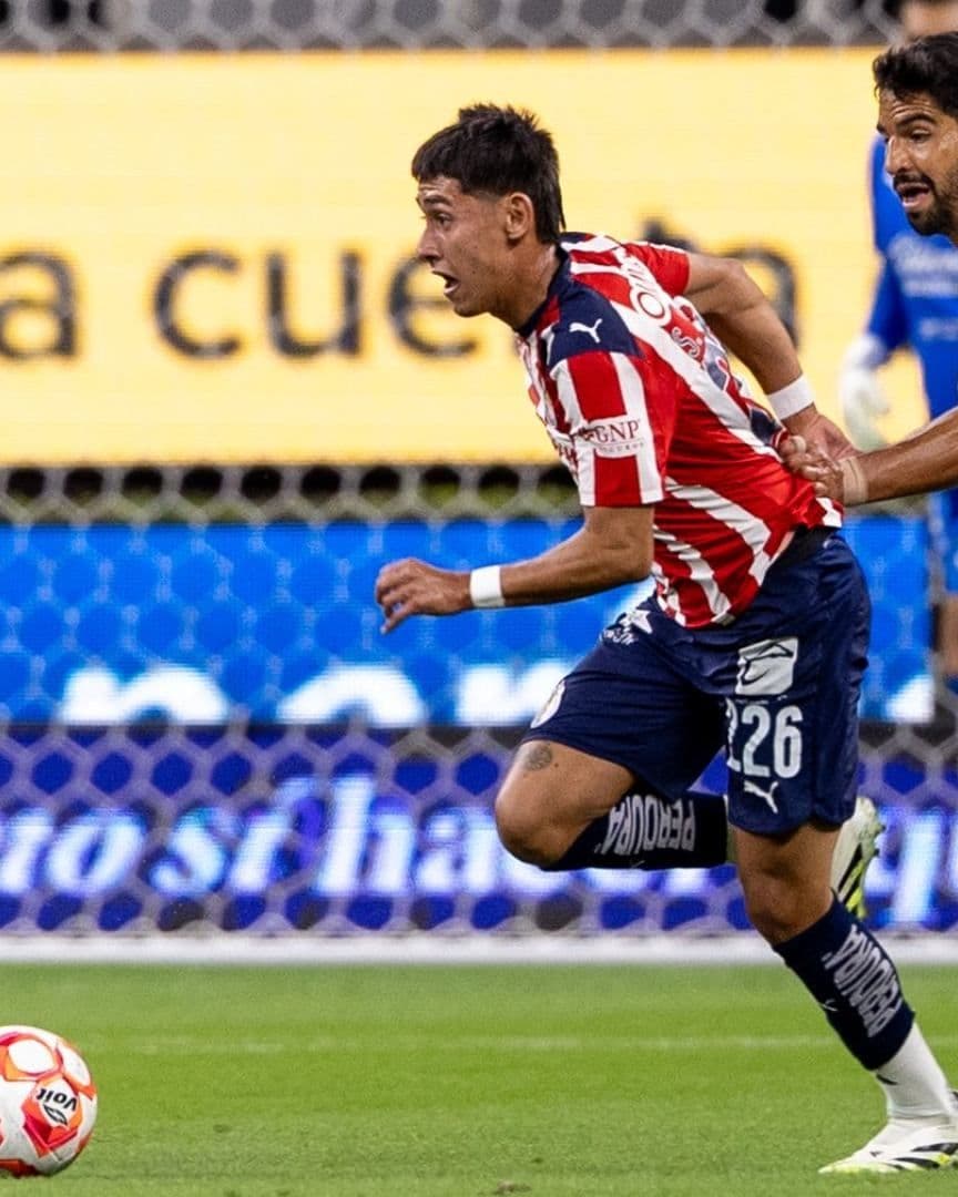 Las Chivas se enfrentaron al Necaxa, en duelo de desesperados de la Jornada 10 del Torneo Apertura 2025.