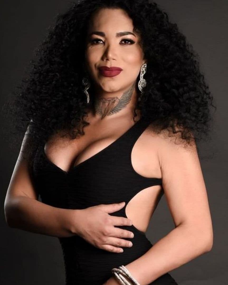 Paola Suárez protagoniza memes en Halloween