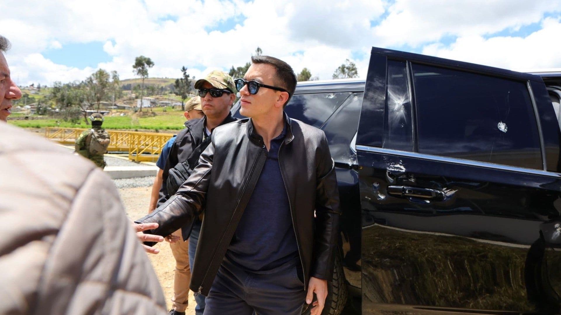 Atacan a Balazos Caravana del Presidente de Ecuador, Daniel Noboa; Hay 5 Detenidos