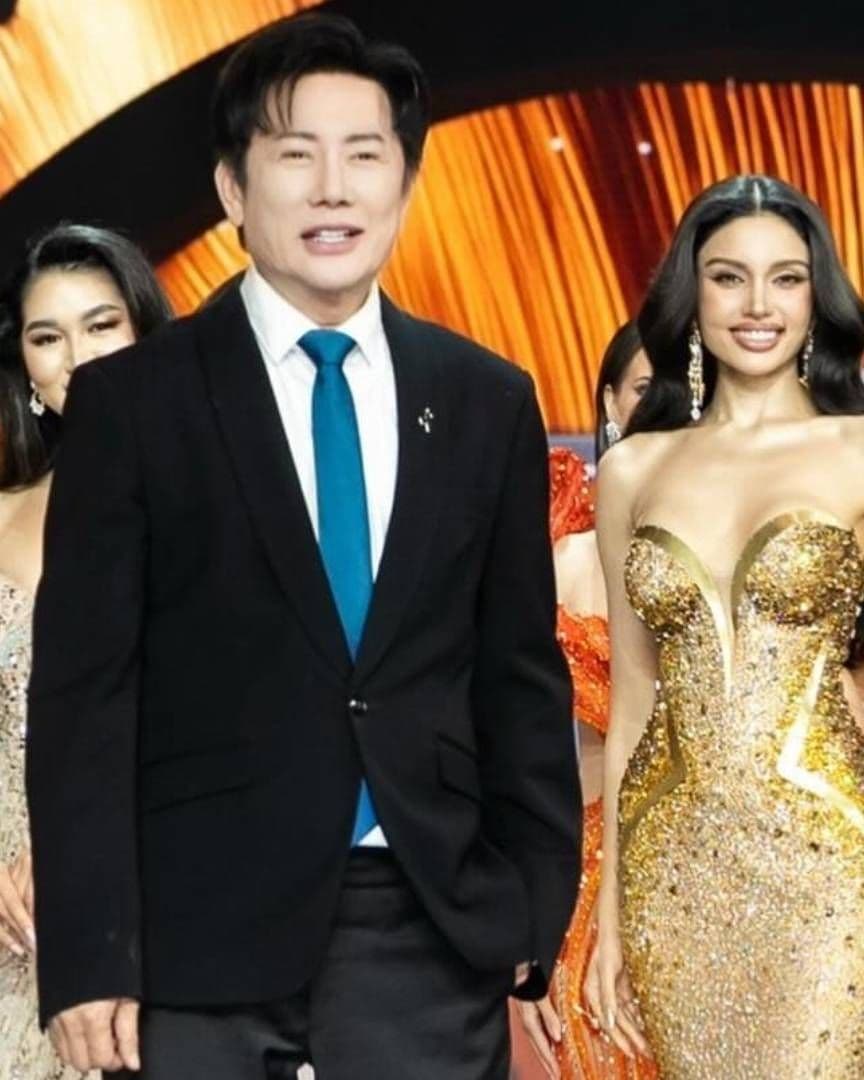 Qué Pasó y Qué Dijo Nawat Itsaragrisil tras Triunfo de Fátima Bosch en Miss Universo 2025 Reacción