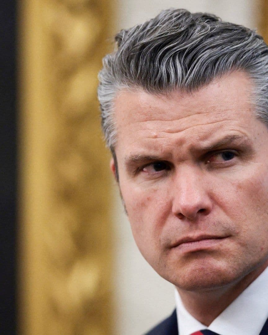 Medios Afirman Que Ejército de EUA Bombardeó a Sobrevivientes de Ataque a Lancha, en el Caribe