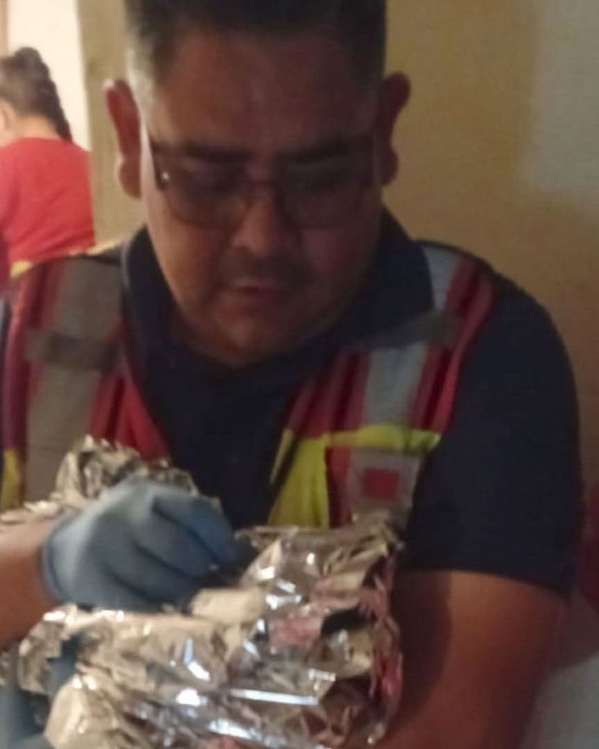Bomberos Ayudan a Joven de 20 Años a Dar a Luz en Vivienda de Tecate