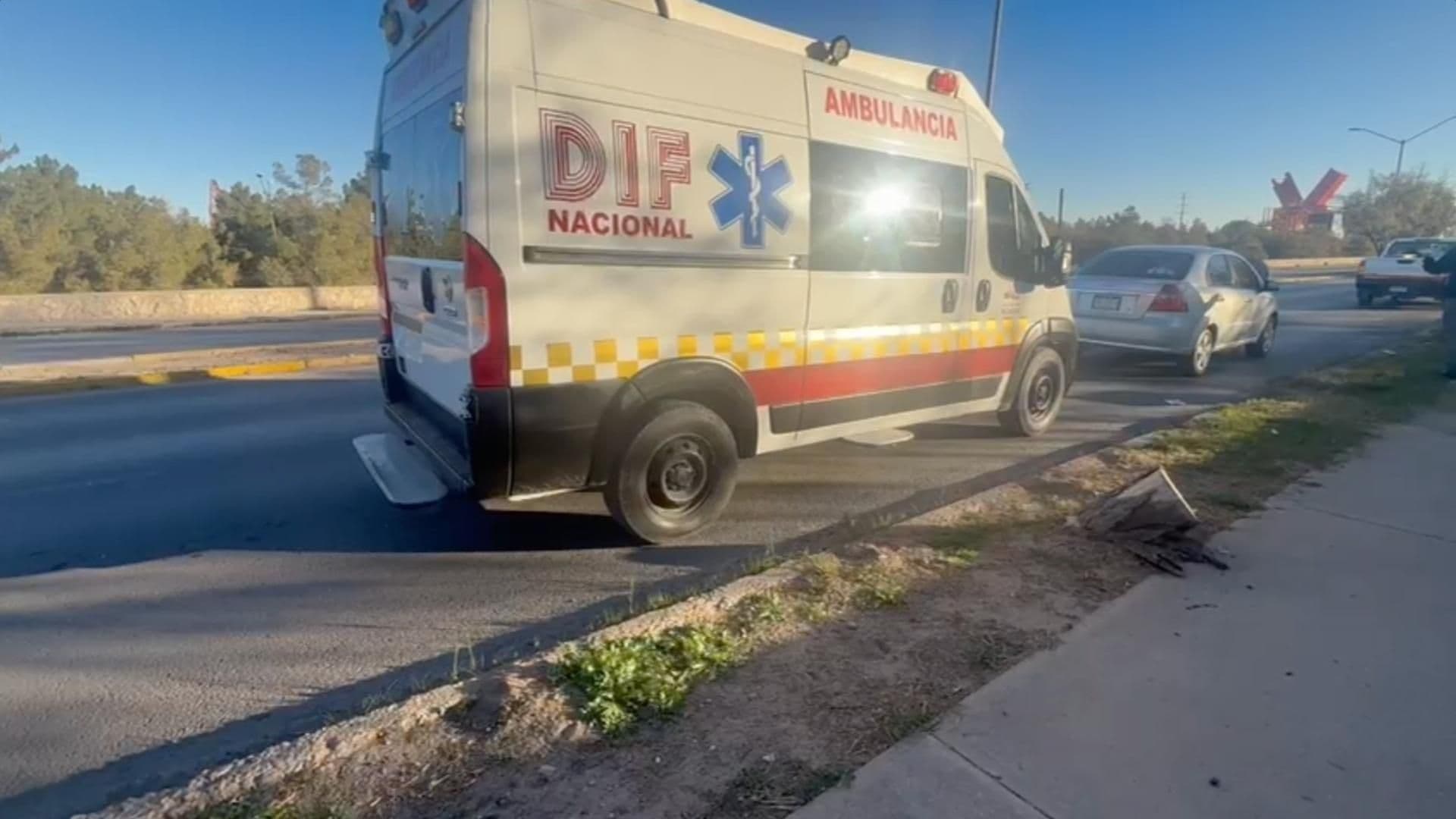 Mujer Da a Luz Dentro de un Auto Mientras Esperaba a Cruzar a El Paso, Texas