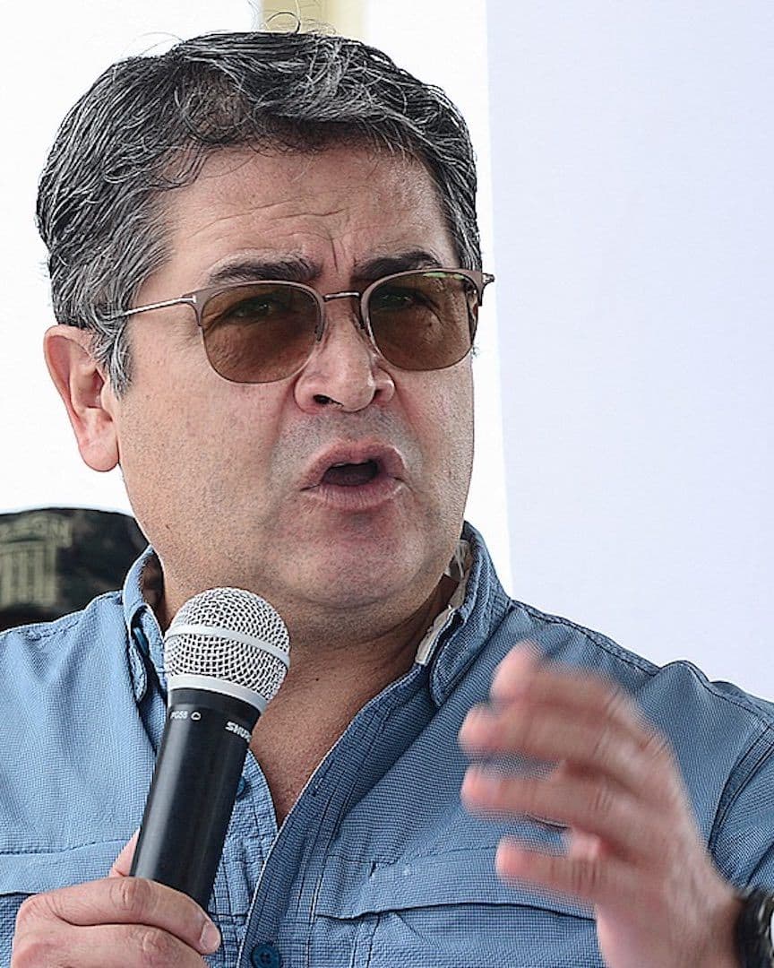 ¿Quién es Juan Orlando Hernández y por qué será indultado?