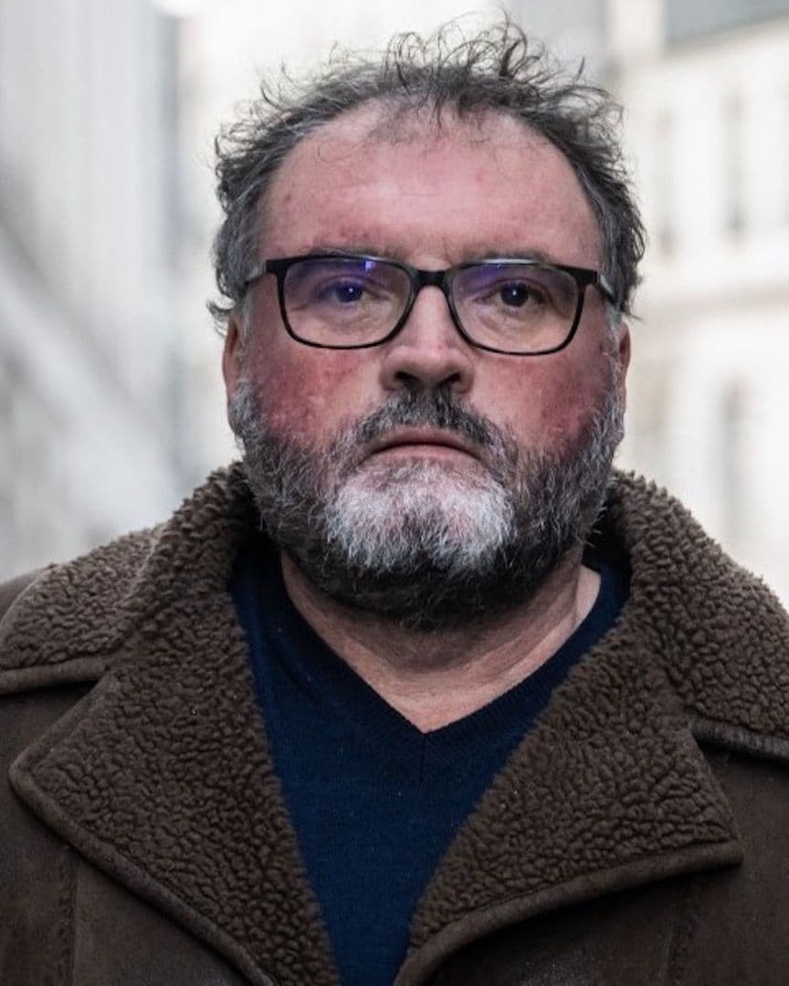 Sentencian a cadena perpetua a anestesista que envenenó a 30 pacientes y mató a 12