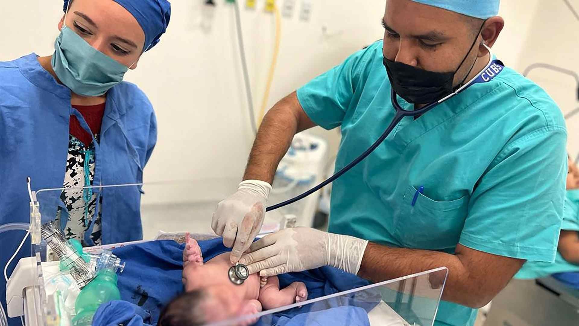 Estado de Salud Hoy, Sábado 27 de Diciembre del Bebé Abandonado en una Iglesia en Navidad