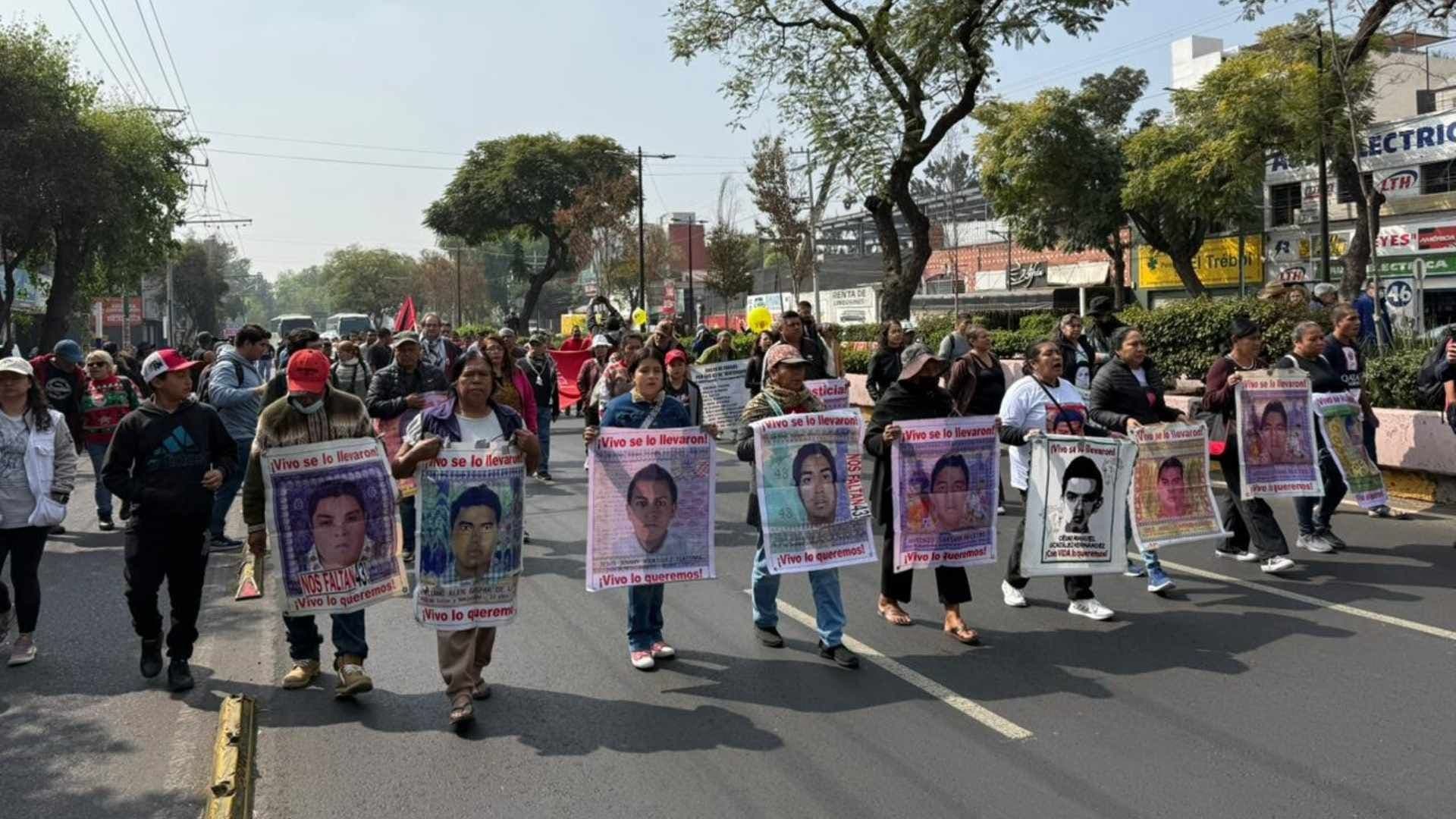 Marcha de Ayotzinapa Hoy: Puntos Afectados por Protesta de Padres de los Desaparecidos