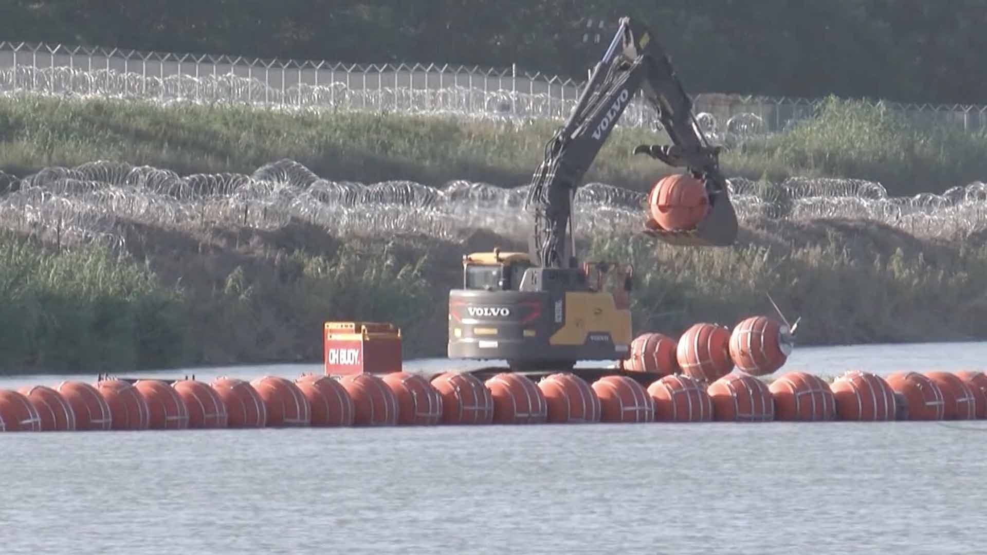 Kristi Noem Anuncia Instalación de Nueva Barrera en el Río Bravo Durante Visita al Sur de Texas
