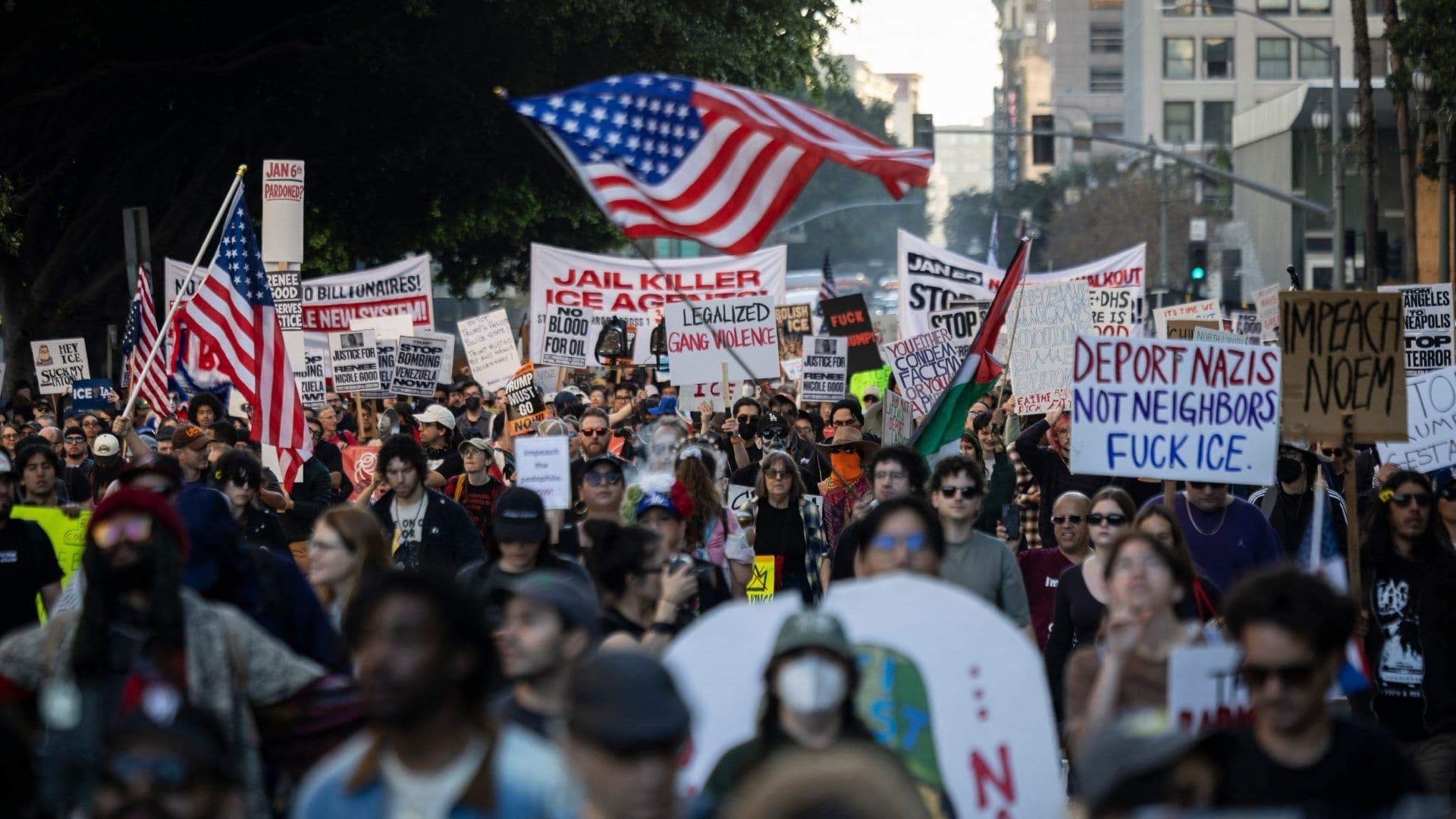 Detienen a Varios Manifestantes que Protestaron Contra ICE en Los Ángeles