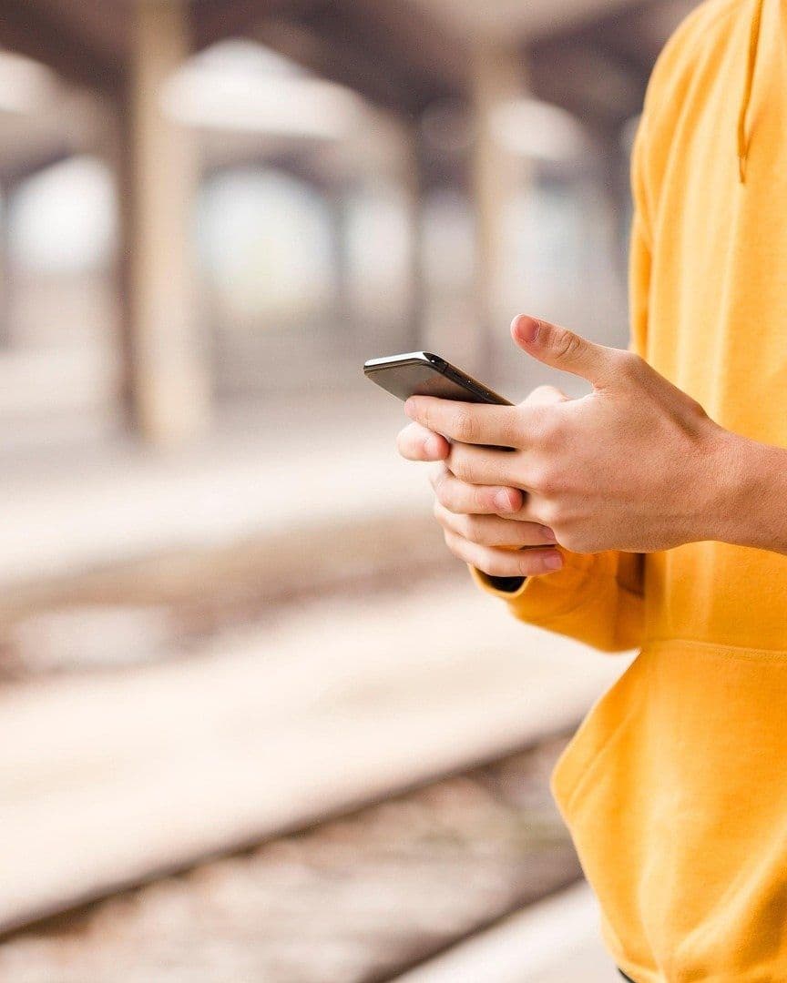 Indonesia Bloquea a Grok Tras la Proliferación de Imágenes Sexuales Hechas con IA