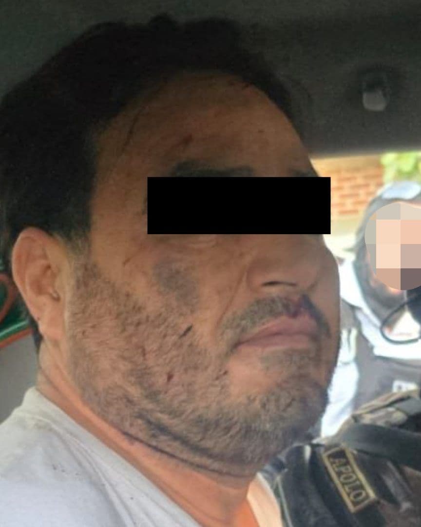 Hombre detenido en Michoacán durante operativo de fuerza federales. Foto: X @OHarfuch