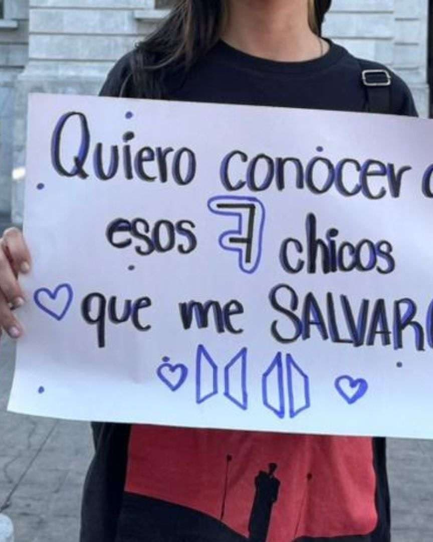 Fans de BTS se Manifiestan en la Plaza de Armas en Tampico, Tamaulipas; Este es el Motivo