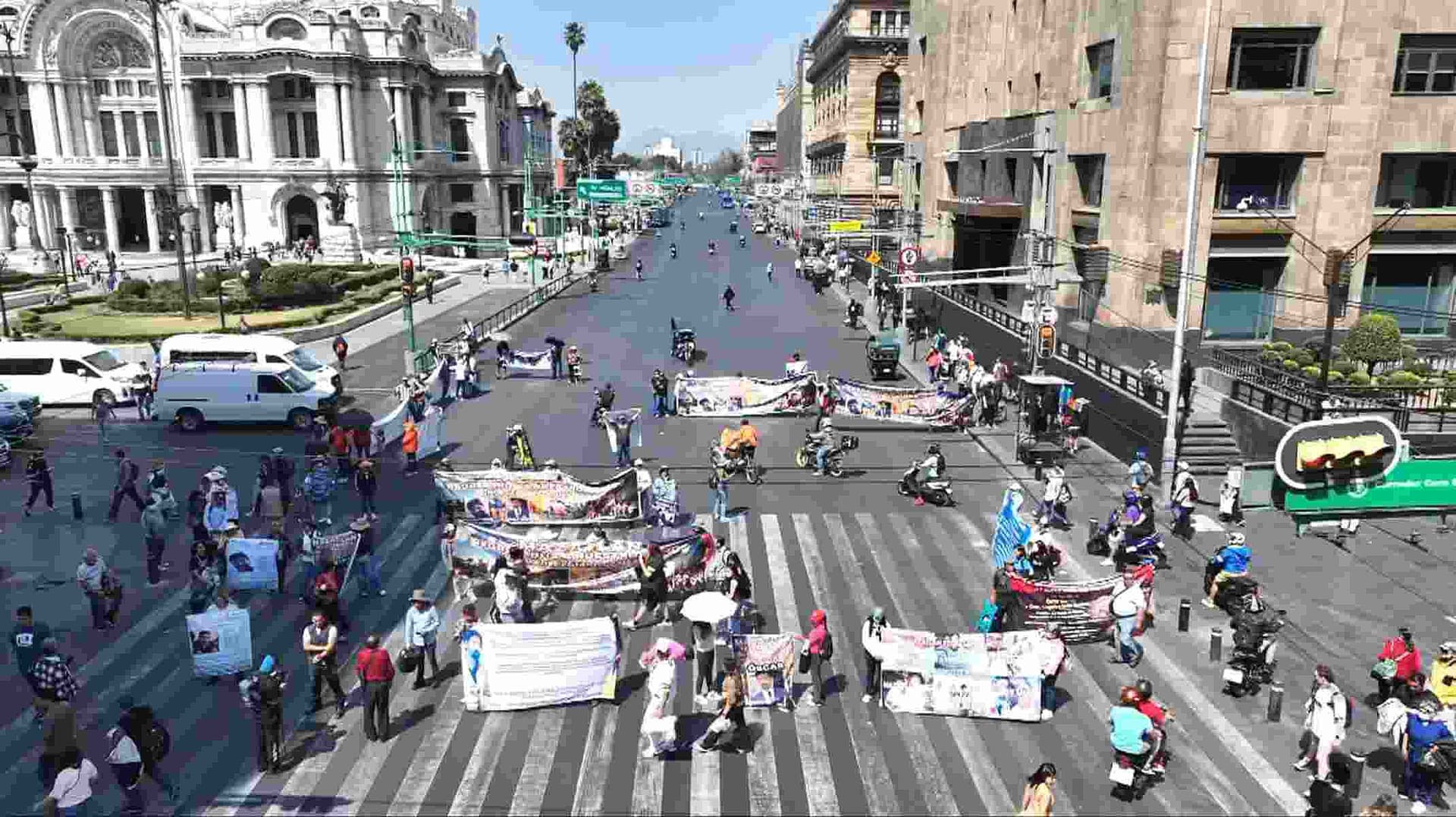 ¡Otro Bloqueo Más en CDMX!: Se Reporta Manifestación en el Eje Central Lázaro Cárdenas