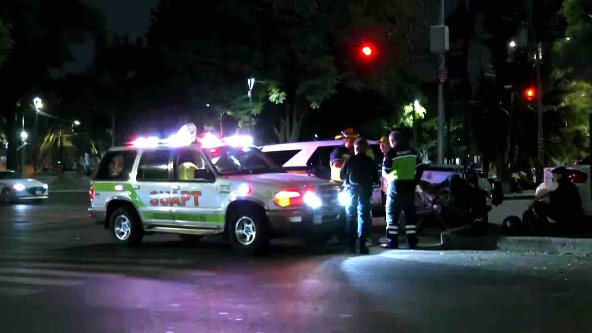 Automovilista Atropella a Pareja de Motociclistas en Lázaro Cárdenas y Otón de Mendizábal, CDMX