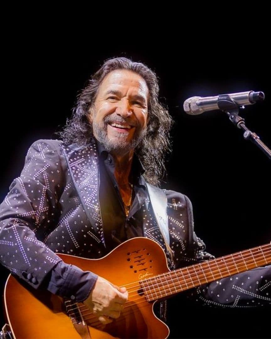 Marco Antonio Solís "El Buki"