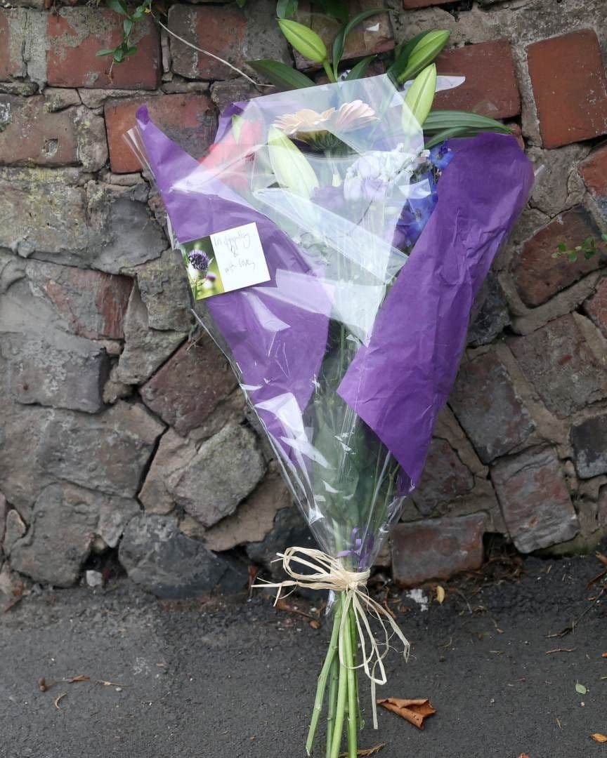 Flores por atentado terrorista en sinagoga de Manchester hoy, 2 de octubre 2025