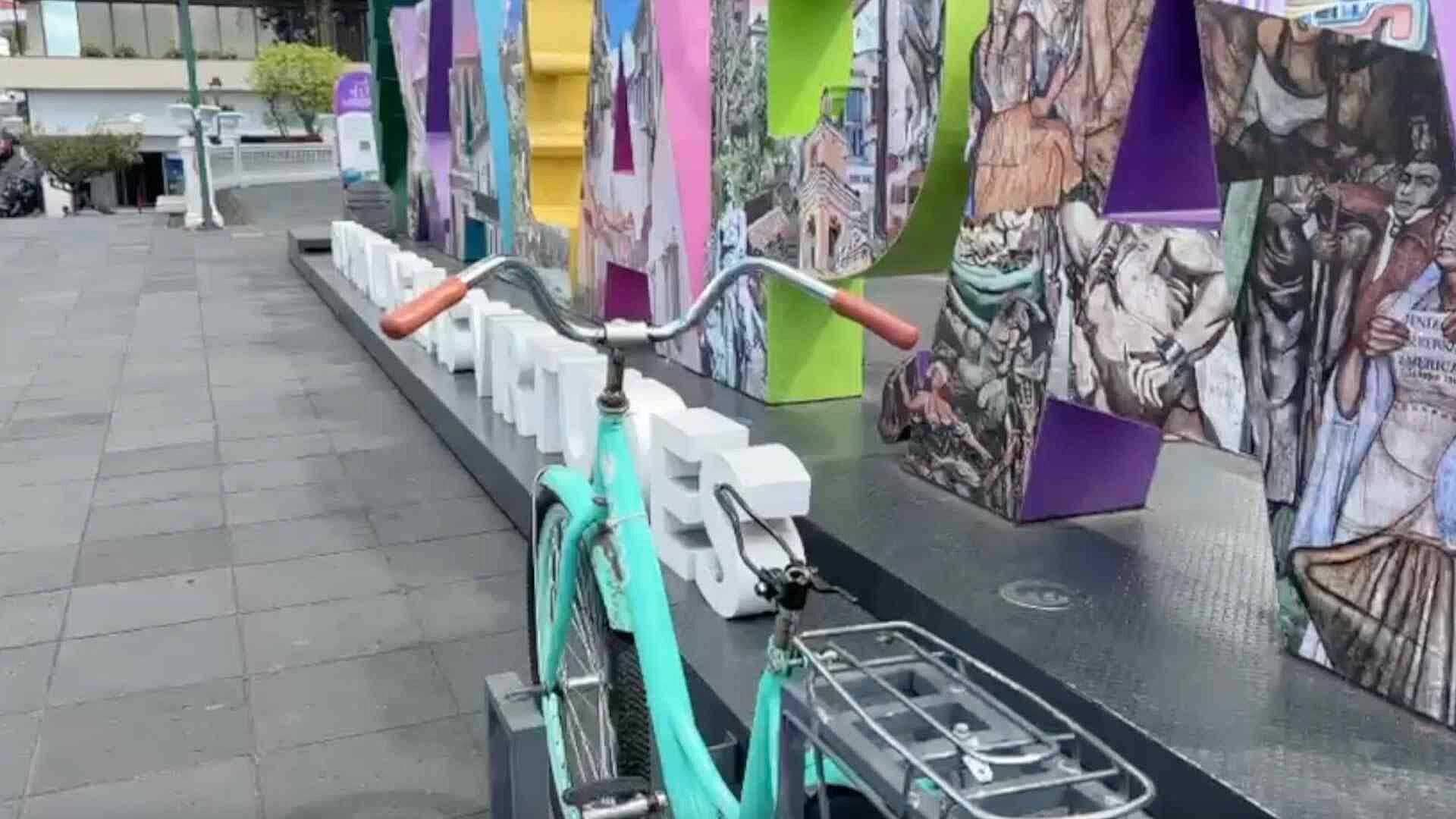 Vandalizan Letras y Bicicleta Musical Emblemáticas de la Ciudad de Xalapa, Veracruz