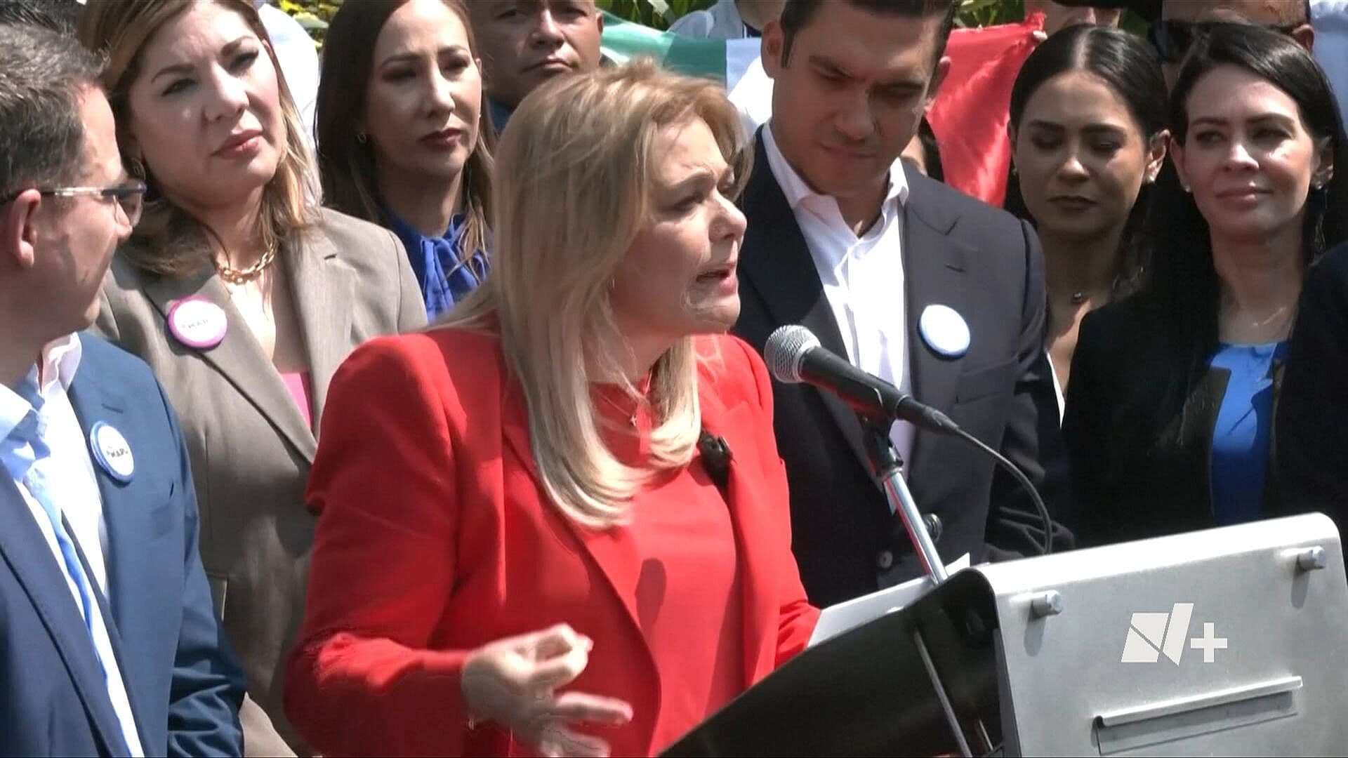 Maru Campos Se Presenta en Instalaciones de la FGR en la CDMX