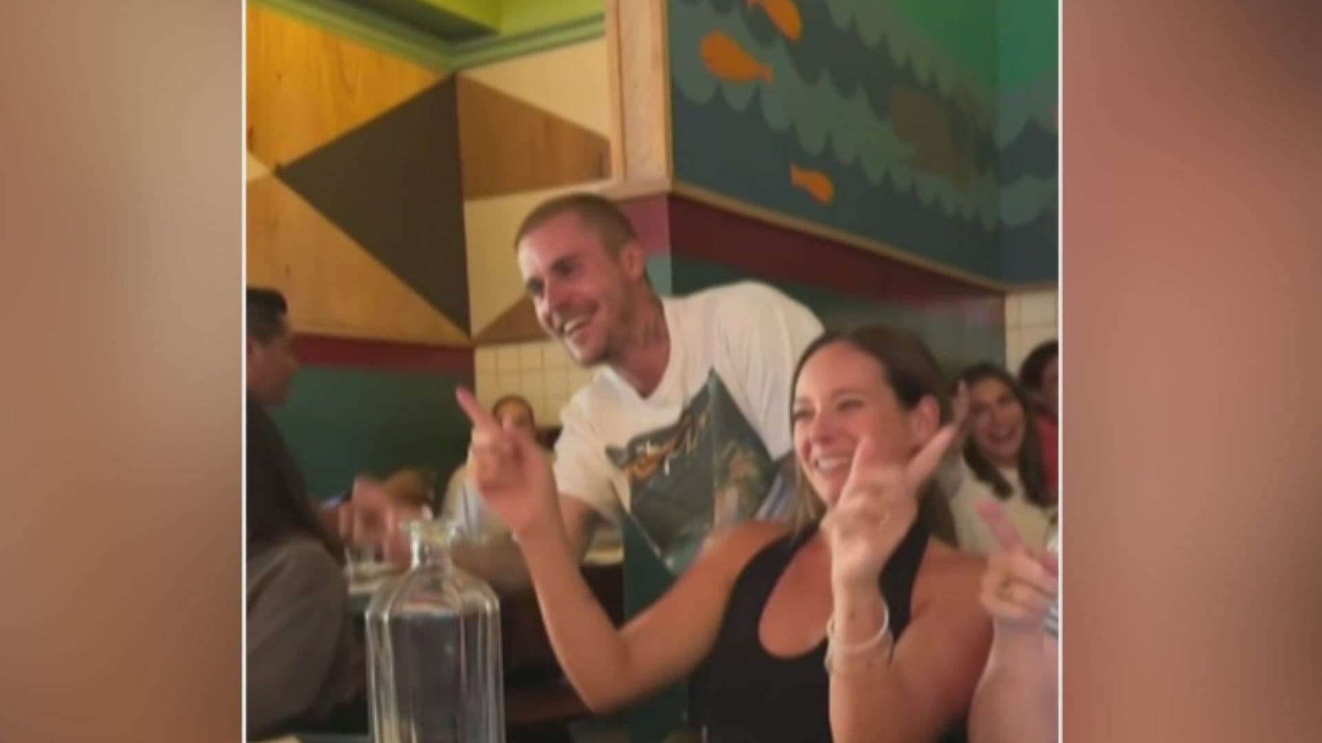 Justin Bieber Sorprende a una Fan y le Canta las Mañanitas en su Cumpleaños