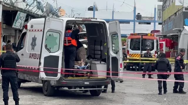 Paramédicos de PC Municipal atendieron a dos de las víctimas. Foto: N+