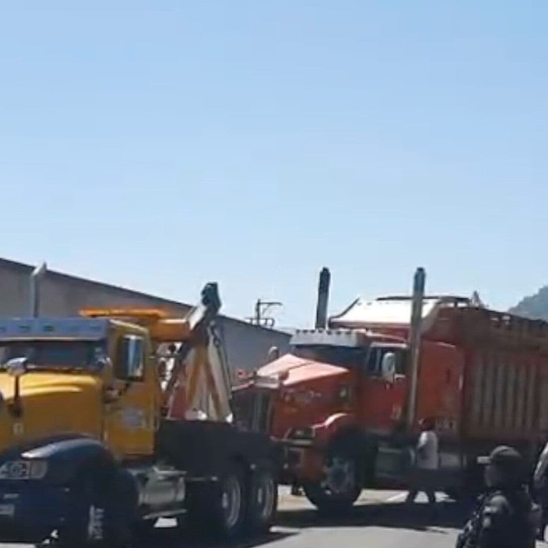 Choque de Tractocamiones Paralizan la Autopista Orizaba Puebla