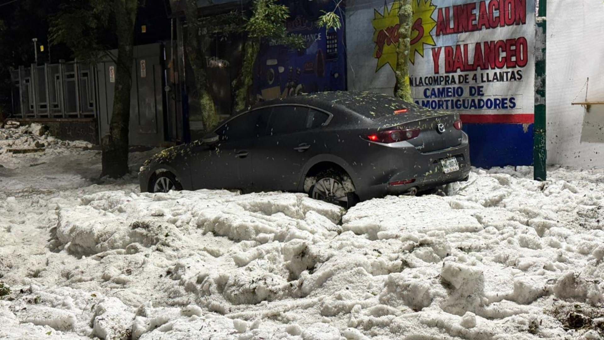 Alerta Púrpura en Cuajimalpa: Así se Ven los “Bloques de Hielo” tras Granizada