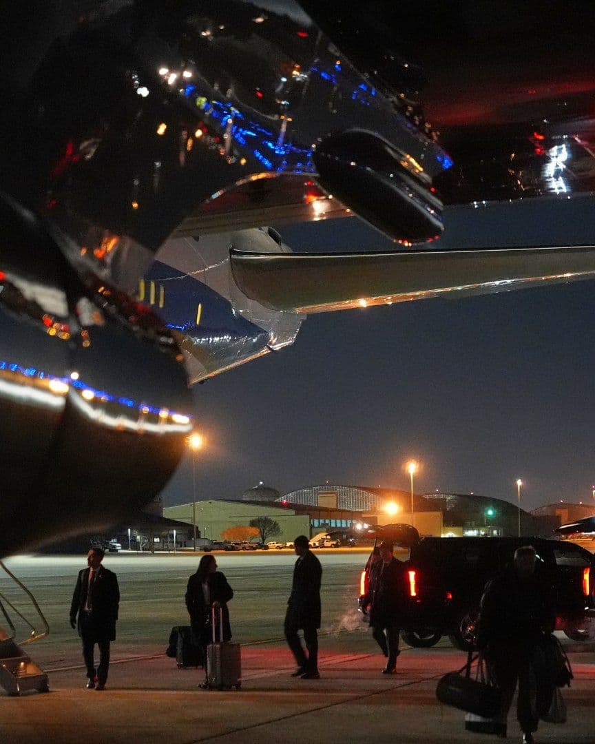 Trump Cambia de Avión y Viaja a Davos; Llegará Con 3 Horas de Retraso, Dice Bessent