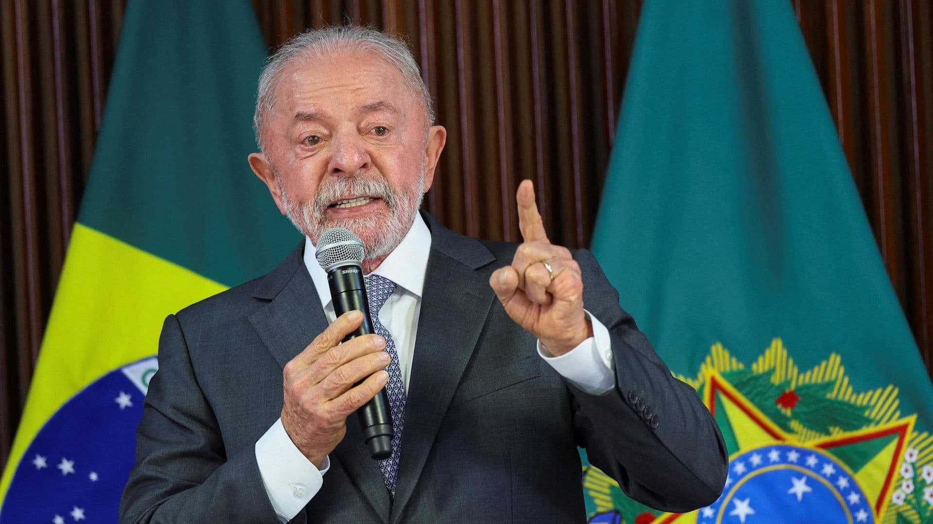 Lula Se Burla de Neymar y le Llama el “Primer Jugador Home Office”